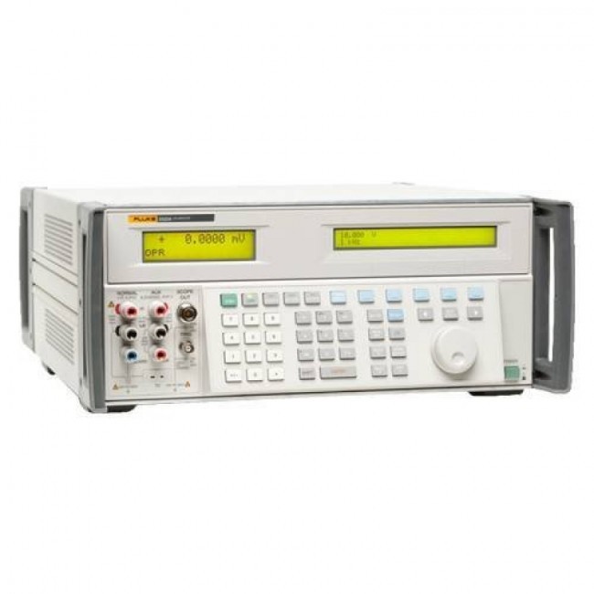 Многоцелевой калибратор Fluke 5522A/6 240 Многоцелевой калибратор Fluke 5522A/6 240